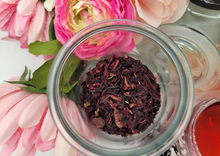 Load image into Gallery viewer, Loose Leaf Tea Berry Hibiscus Close Up