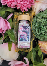Load image into Gallery viewer, Geranium and Rose Bath Salts 4oz Glass jar