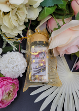 Load image into Gallery viewer, Vanilla and Vetiver Bath Salts 4oz Glass Jar plus bag