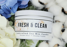 Load image into Gallery viewer, Soy Wood Wick Fresh and Clean Candle 6oz