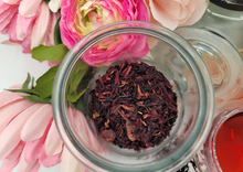 Load image into Gallery viewer, Loose Leaf Tea Berry Hibiscus Close Up
