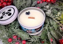 Load image into Gallery viewer, Soy Wood Wick Iced Cranberry Candle 6oz Top
