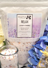 Load image into Gallery viewer, Lavender and Jasmine Bath Salts 27oz Close up
