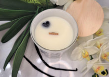 Load image into Gallery viewer, Soy Wood Wick Vanilla Candle top 10oz
